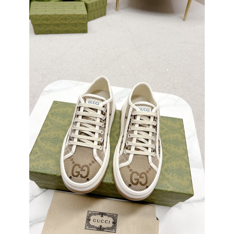 G*u*i casual shoes